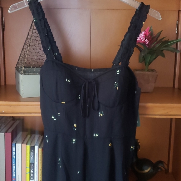 Romper - Picture 3 of 8